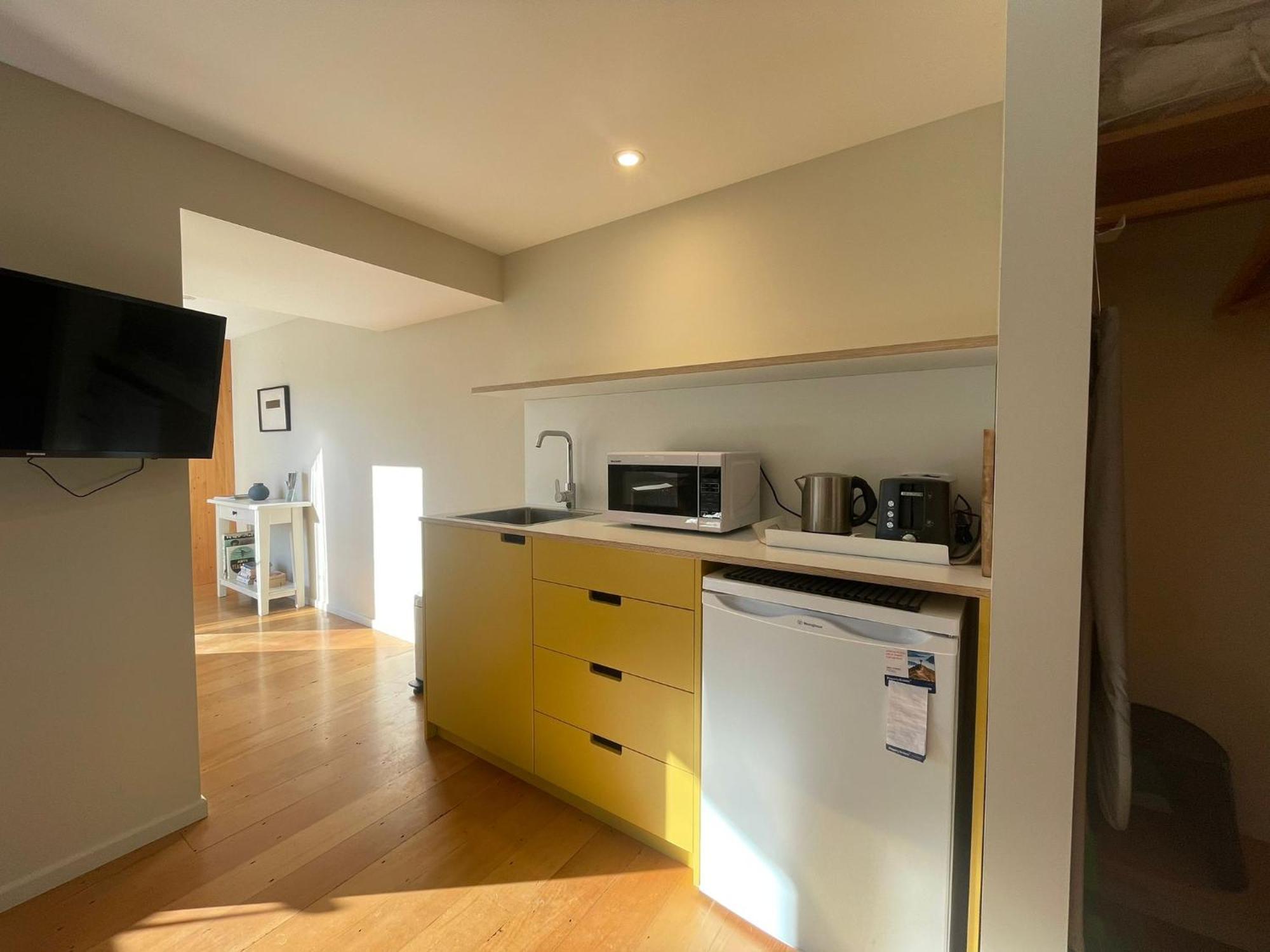 Kowhai Studio -Private Opposite Golf Course In Central Ванака Екстер'єр фото
